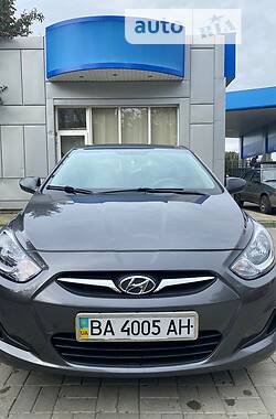 Седан Hyundai Accent 2011 в Кропивницком