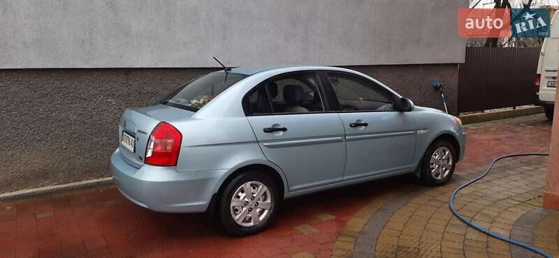 Седан Hyundai Accent 2008 в Сваляві