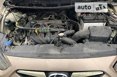 Хетчбек Hyundai Accent 2012 в Києві