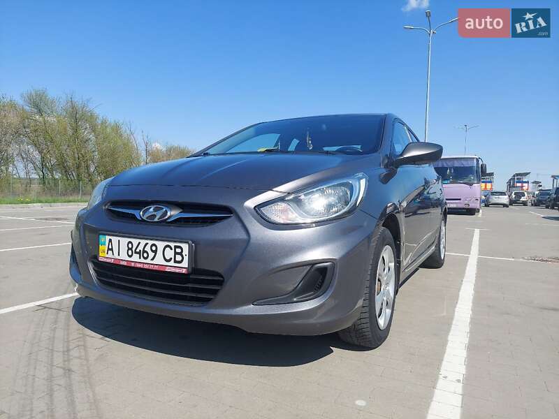 Седан Hyundai Accent 2011 в Переяславе