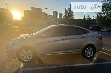 Седан Hyundai Accent 2012 в 