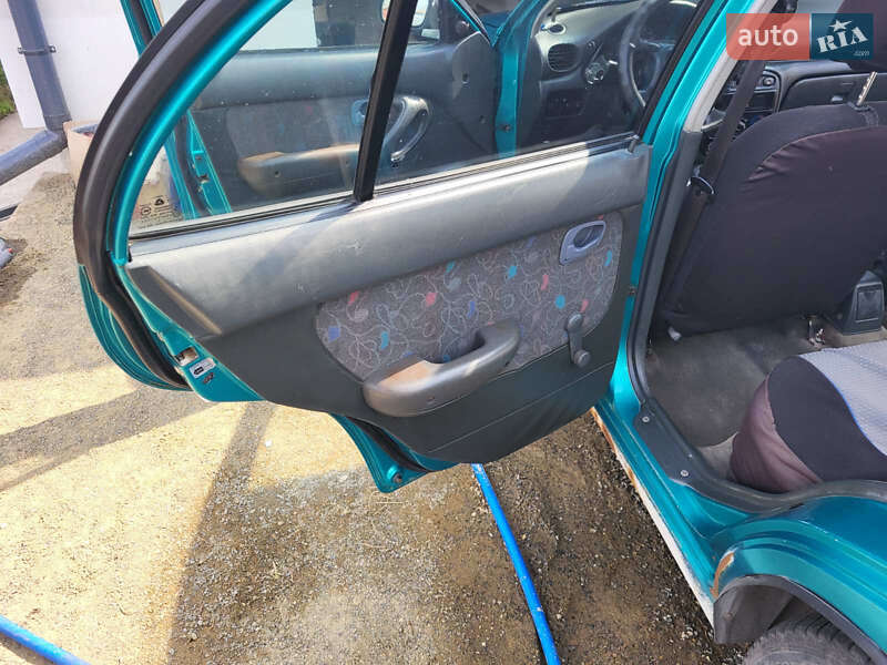 Седан Hyundai Accent 1996 в Деражне