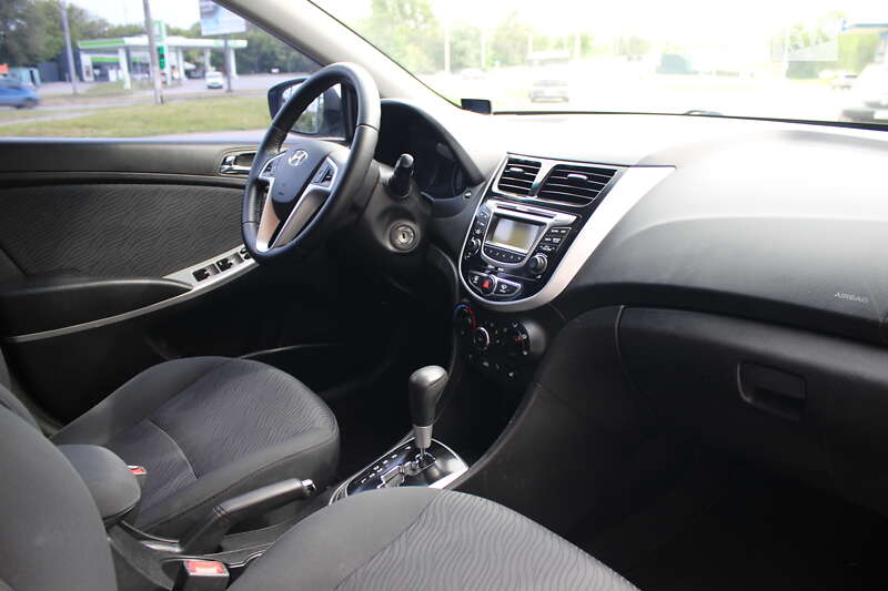 Седан Hyundai Accent 2012 в Харкові