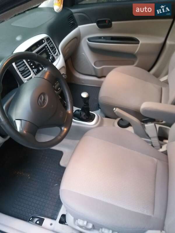 Седан Hyundai Accent 2008 в Киеве