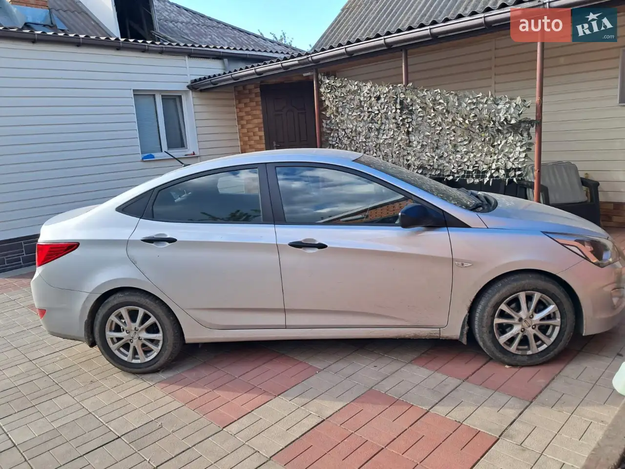 2016 Hyundai Accent - мініатюра 25