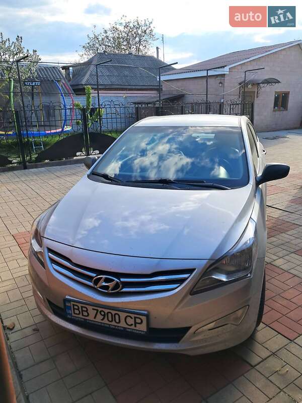 Седан Hyundai Accent 2016 в Кропивницком