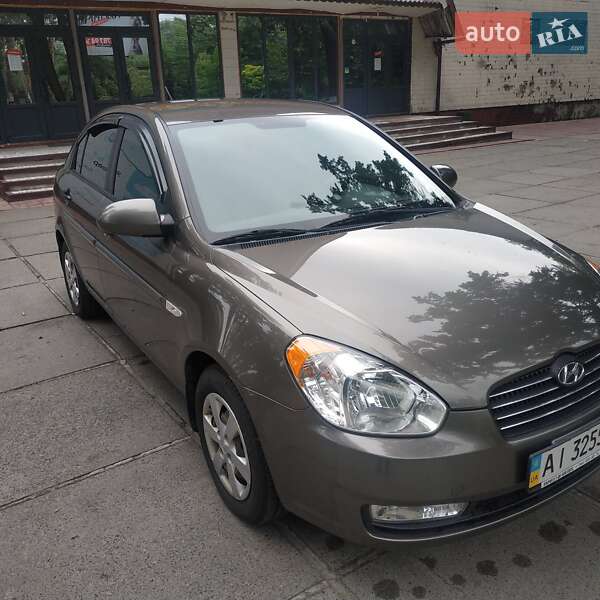 Седан Hyundai Accent 2009 в Ірпені