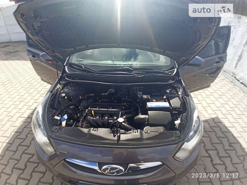 Седан Hyundai Accent 2014 в Хмільнику