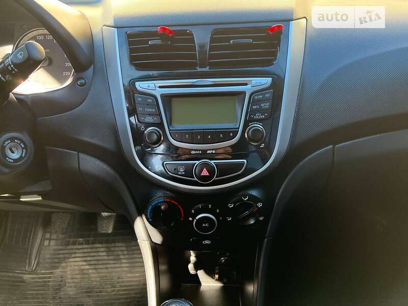 Седан Hyundai Accent 2014 в Хмільнику