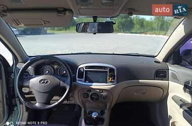 Седан Hyundai Accent 2008 в Кривом Роге