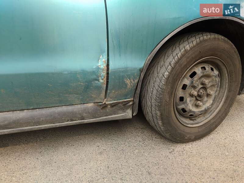 Седан Hyundai Accent 1995 в Кривом Роге