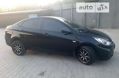 Седан Hyundai Accent 2011 в Дрогобыче