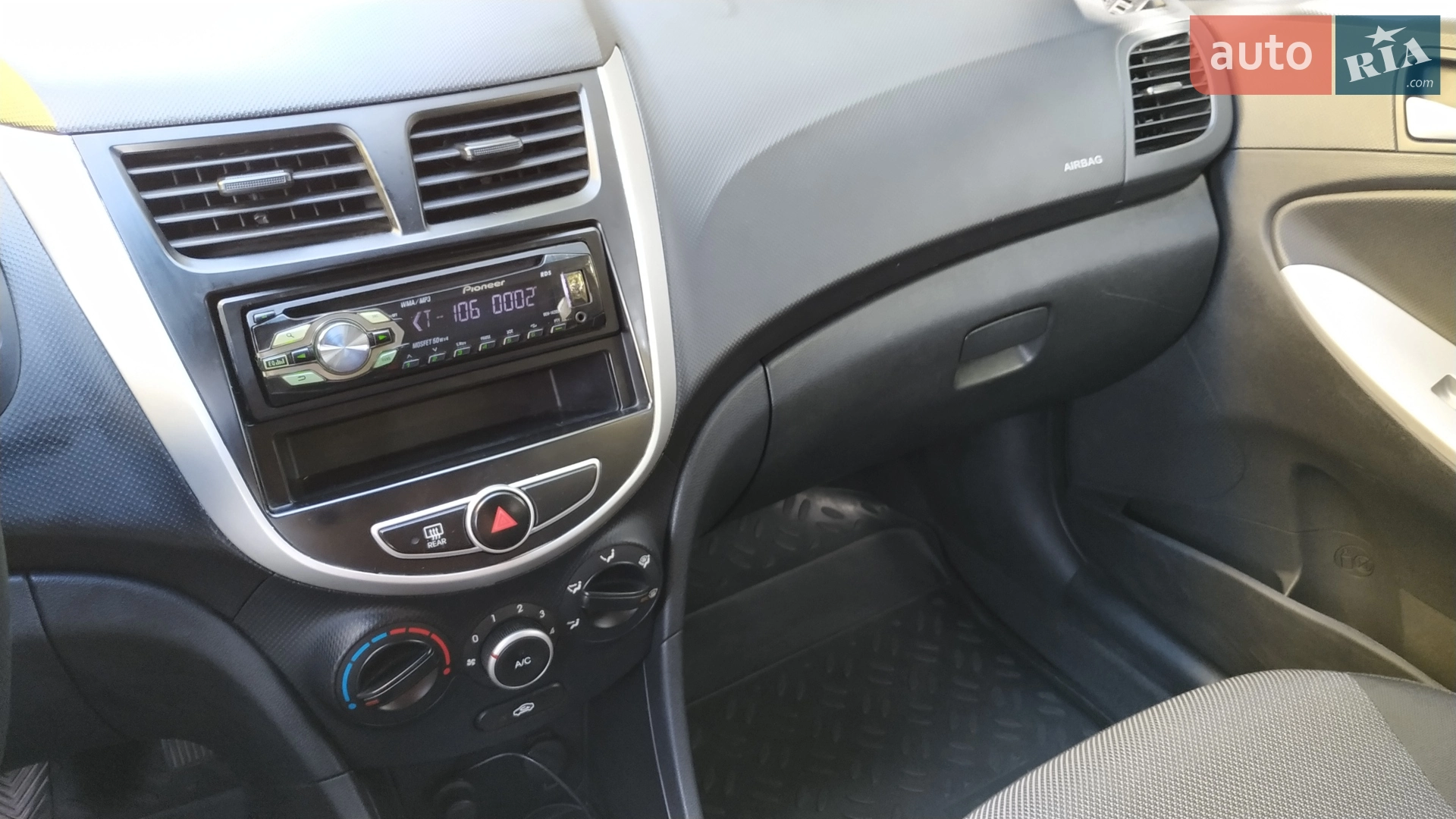 2012 Hyundai Accent - мініатюра 13