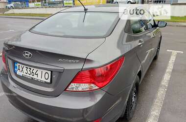 Седан Hyundai Accent 2012 в 