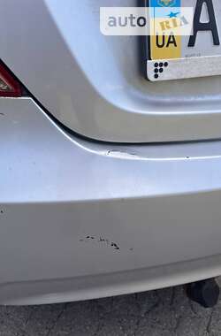 Седан Hyundai Accent 2013 в Кривом Роге
