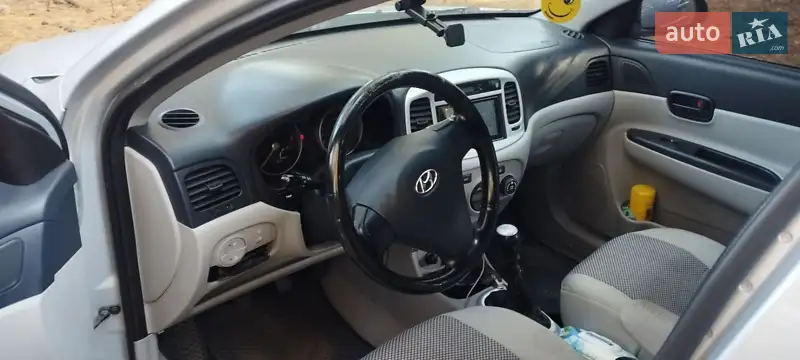 Hyundai Accent