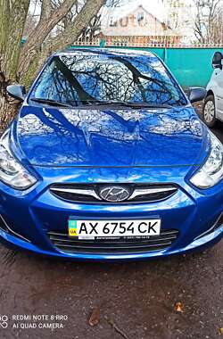 Седан Hyundai Accent 2011 в Ізюмі