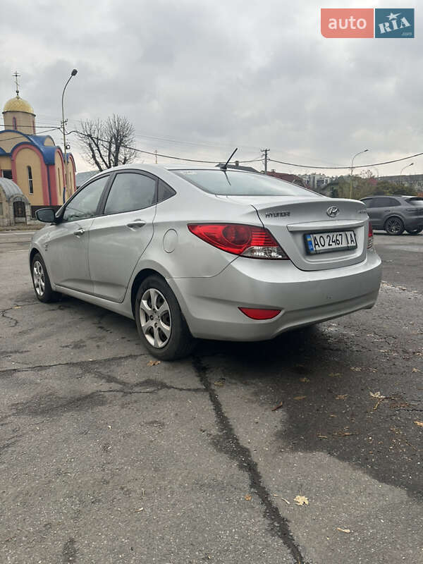Седан Hyundai Accent 2012 в Ужгороде фото 7 Седан Hyundai Accent 2012 в Ужгороде