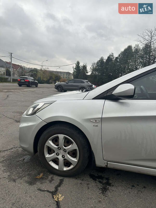 Седан Hyundai Accent 2012 в Ужгороде фото 10 Седан Hyundai Accent 2012 в Ужгороде