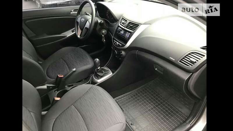 Седан Hyundai Accent 2016 в Николаеве