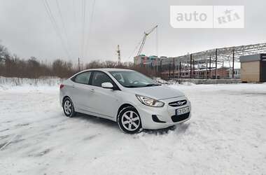 Седан Hyundai Accent 2013 в Чернигове