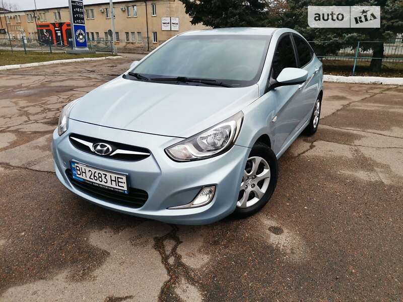 Hyundai accent 2012 отзывы владельцев