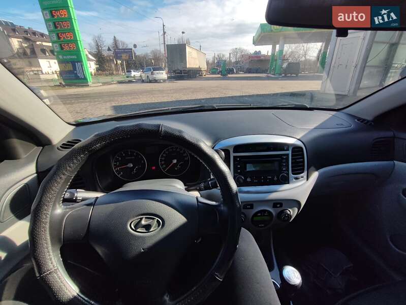 Седан Hyundai Accent 2008 в Виннице