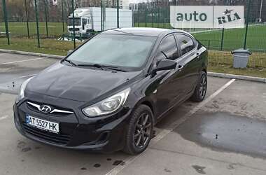 Седан Hyundai Accent 2011 в Ивано-Франковске