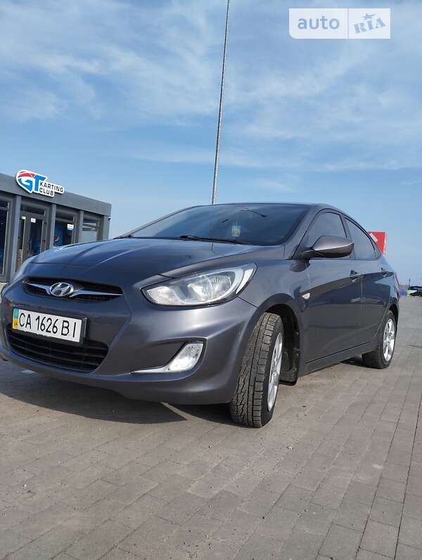 Седан Hyundai Accent 2013 в Виннице