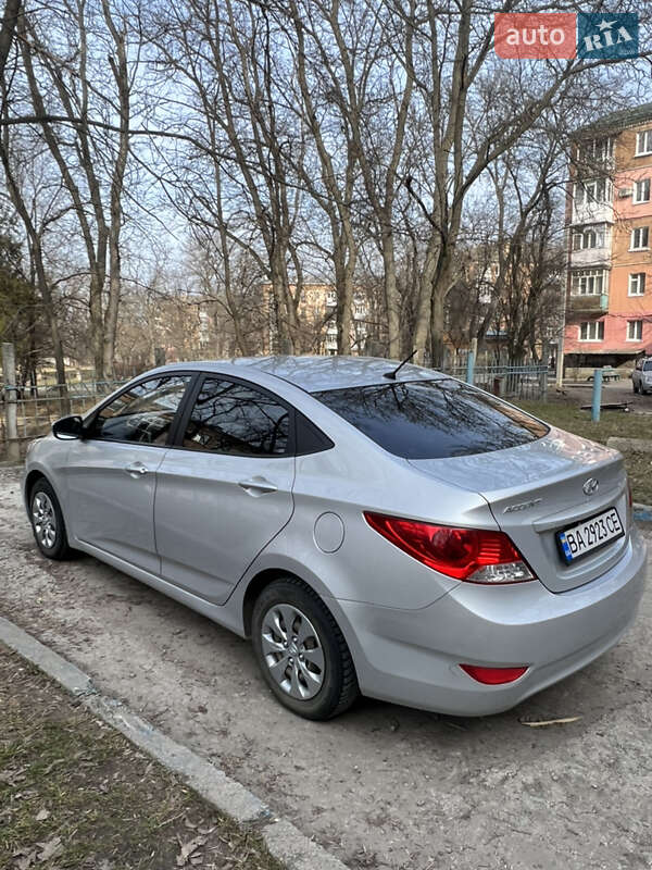 Седан Hyundai Accent 2016 в Кропивницком