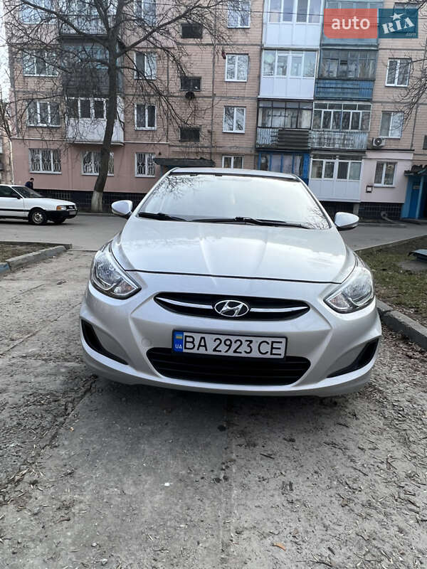 Седан Hyundai Accent 2016 в Кропивницком