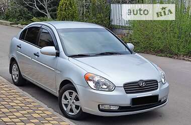 Hyundai Accent 2009