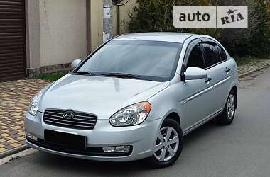 Hyundai Accent 2009