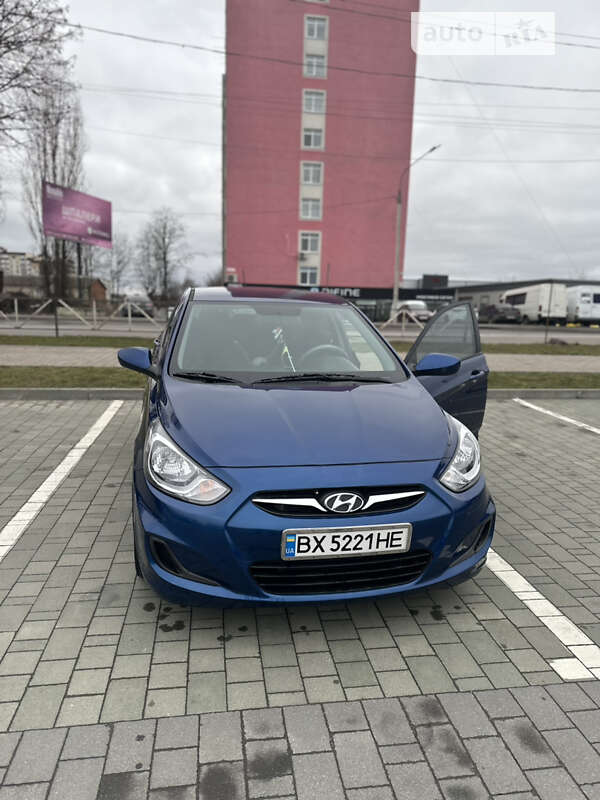 Хетчбек Hyundai Accent 2015 в Хмельницькому