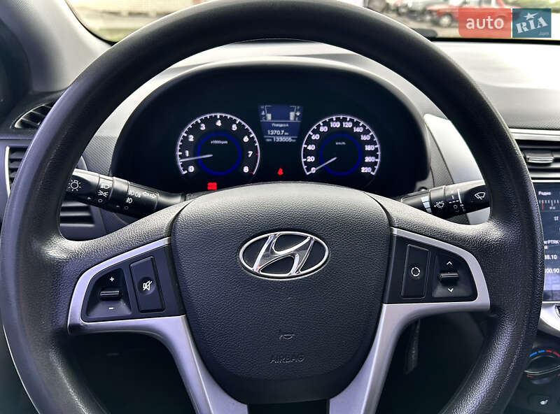 Седан Hyundai Accent 2012 в Терновке