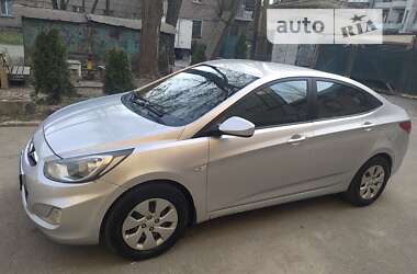 Седан Hyundai Accent 2012 в Запорожье