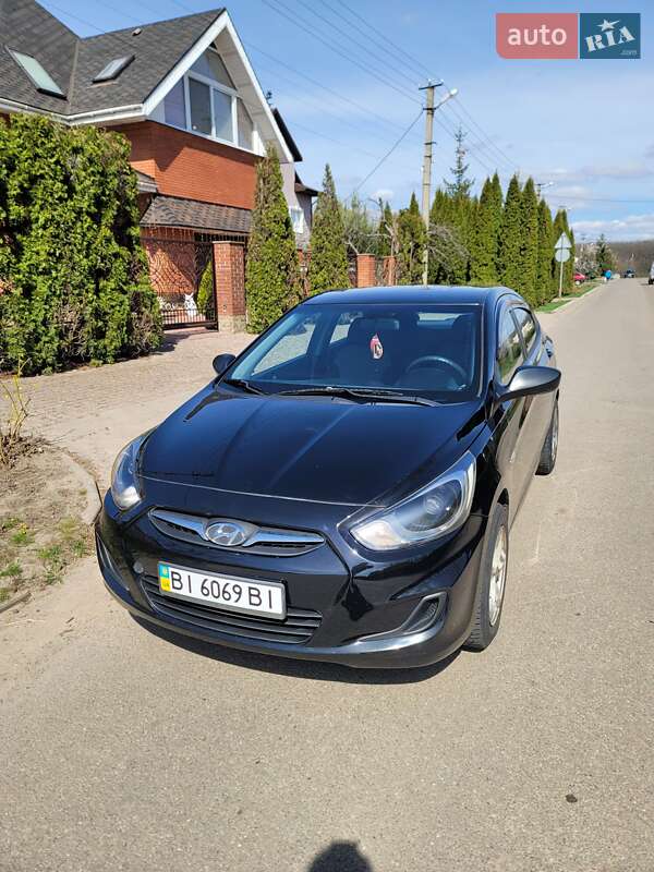 Хетчбек Hyundai Accent 2011 в Києві фото 20 Хетчбек Hyundai Accent 2011 в Києві