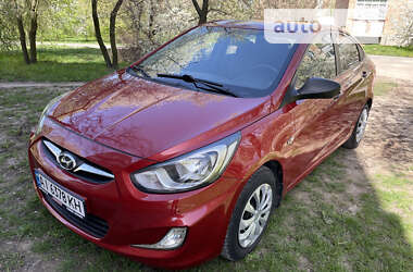 Седан Hyundai Accent 2013 в Ватутино