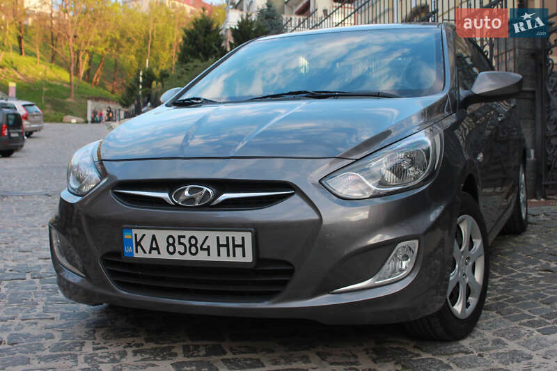 Седан Hyundai Accent 2011 в Киеве