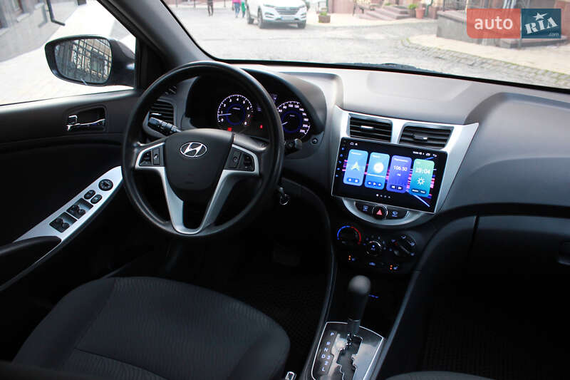 Седан Hyundai Accent 2011 в Киеве