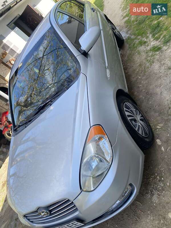 Седан Hyundai Accent 2006 в Дрогобыче