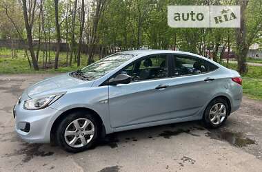 Седан Hyundai Accent 2011 в Черкасах