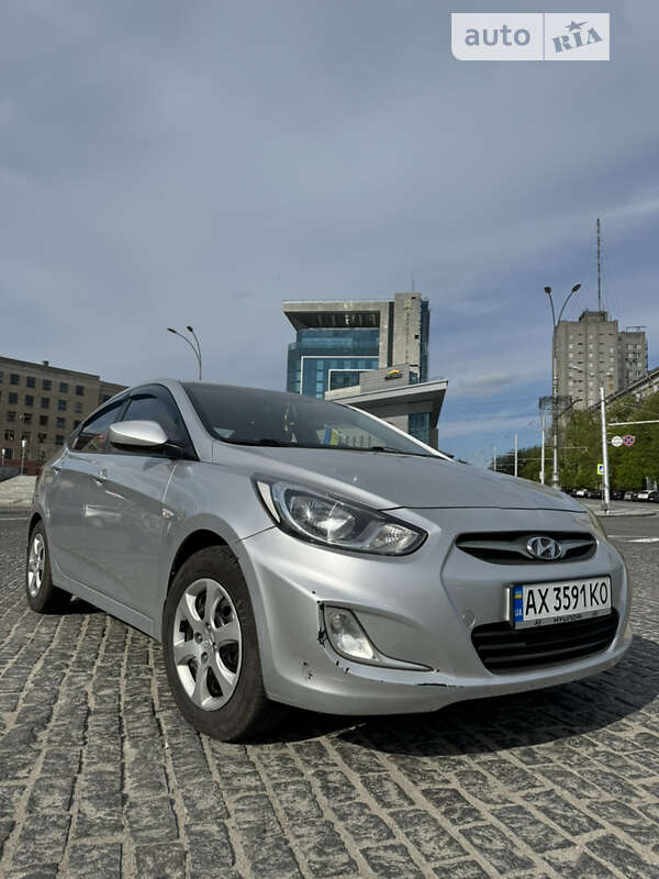 Седан Hyundai Accent 2012 в Харькове