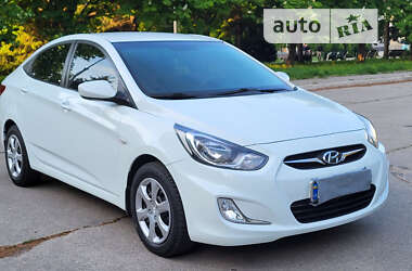 Седан Hyundai Accent 2011 в Желтых Водах