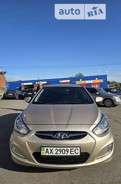 Хетчбек Hyundai Accent 2012 в Харкові