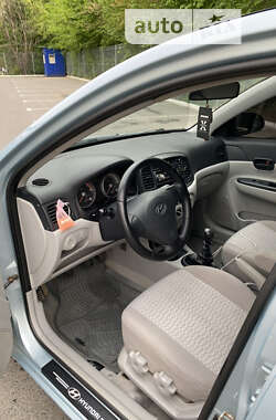 Седан Hyundai Accent 2008 в Днепре