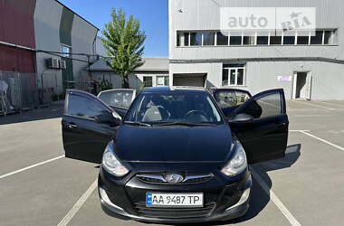 Седан Hyundai Accent 2013 в Киеве