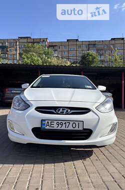 Седан Hyundai Accent 2011 в Кривом Роге