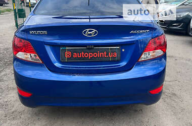 Седан Hyundai Accent 2012 в Сумах