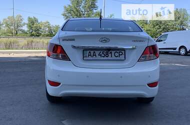 Седан Hyundai Accent 2011 в Киеве